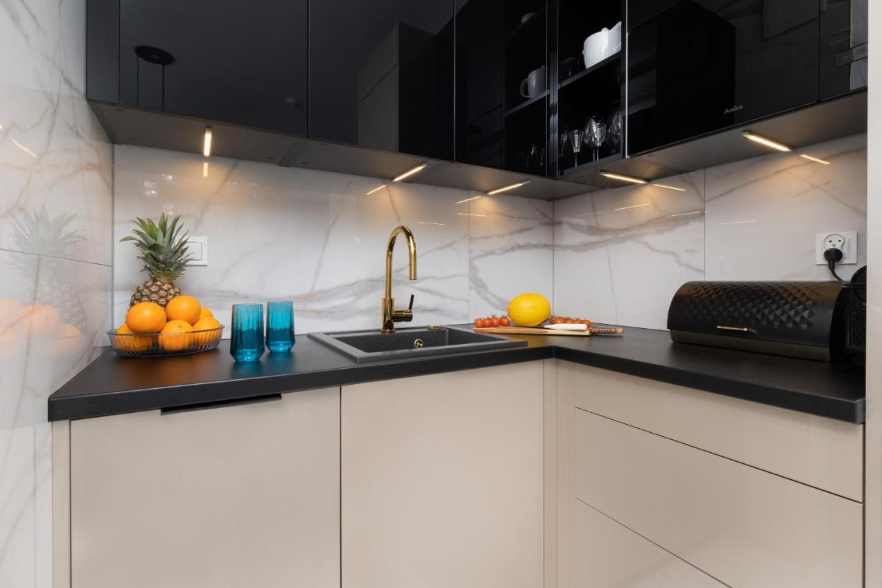 Plac Unii Apartment Gdynia Srodmiescie By Renters Prestige Екстериор снимка