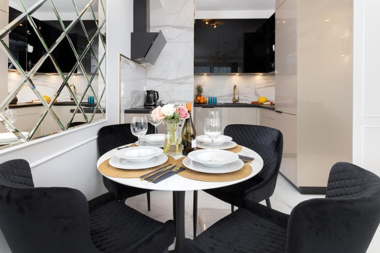 Plac Unii Apartment Gdynia Srodmiescie By Renters Prestige Екстериор снимка