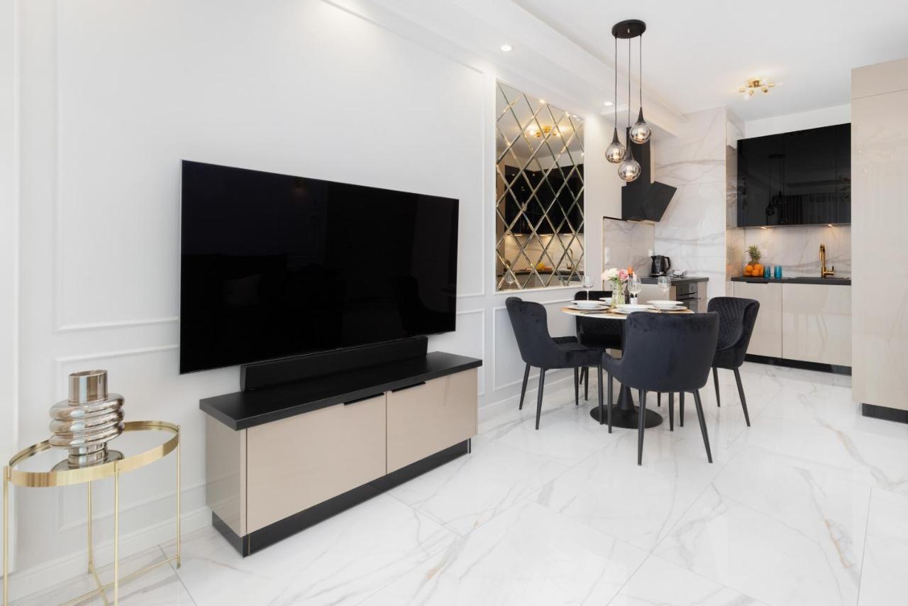 Plac Unii Apartment Gdynia Srodmiescie By Renters Prestige Екстериор снимка