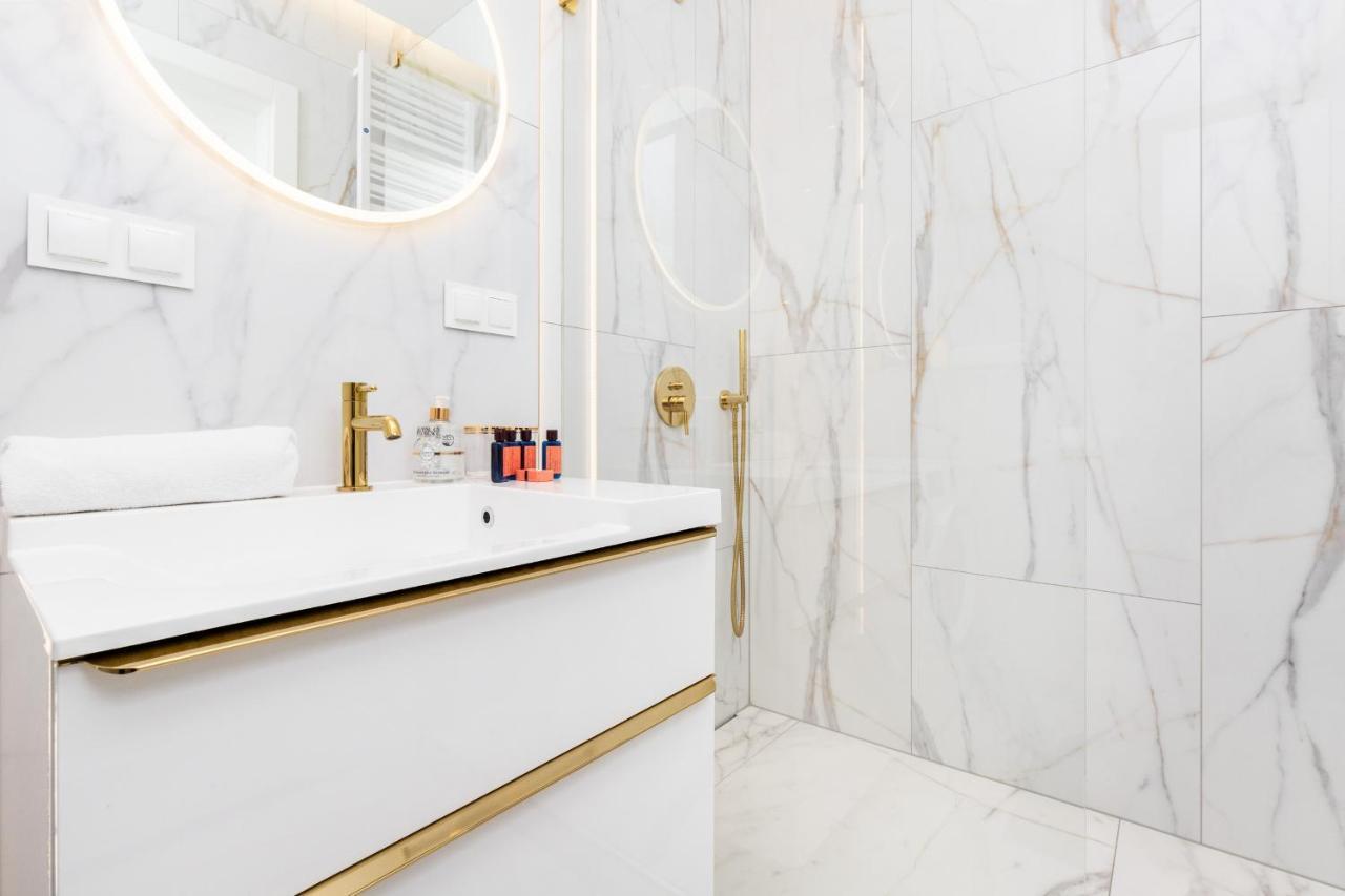 Plac Unii Apartment Gdynia Srodmiescie By Renters Prestige Екстериор снимка